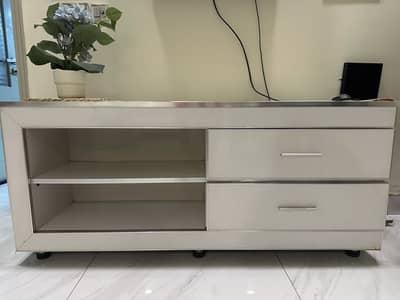 Tv unit