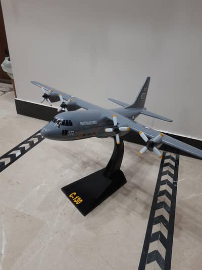 Handmade Scale Models – Fiber & Epoxy