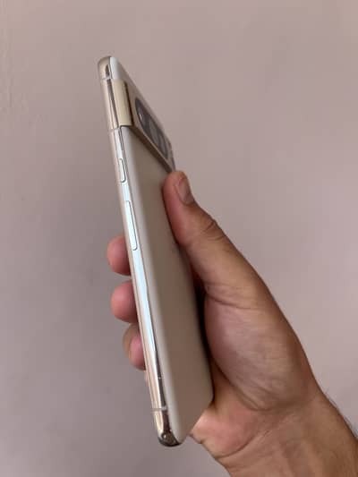 Google Pixel 8 Pro