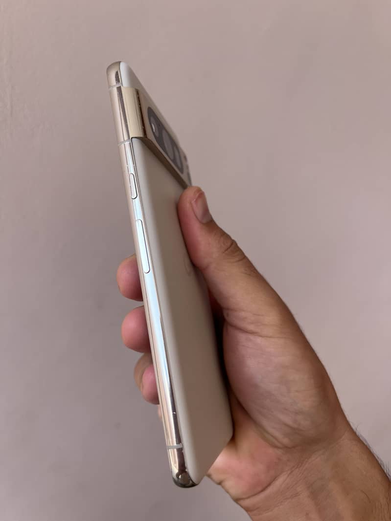 Google Pixel 8 Pro 0