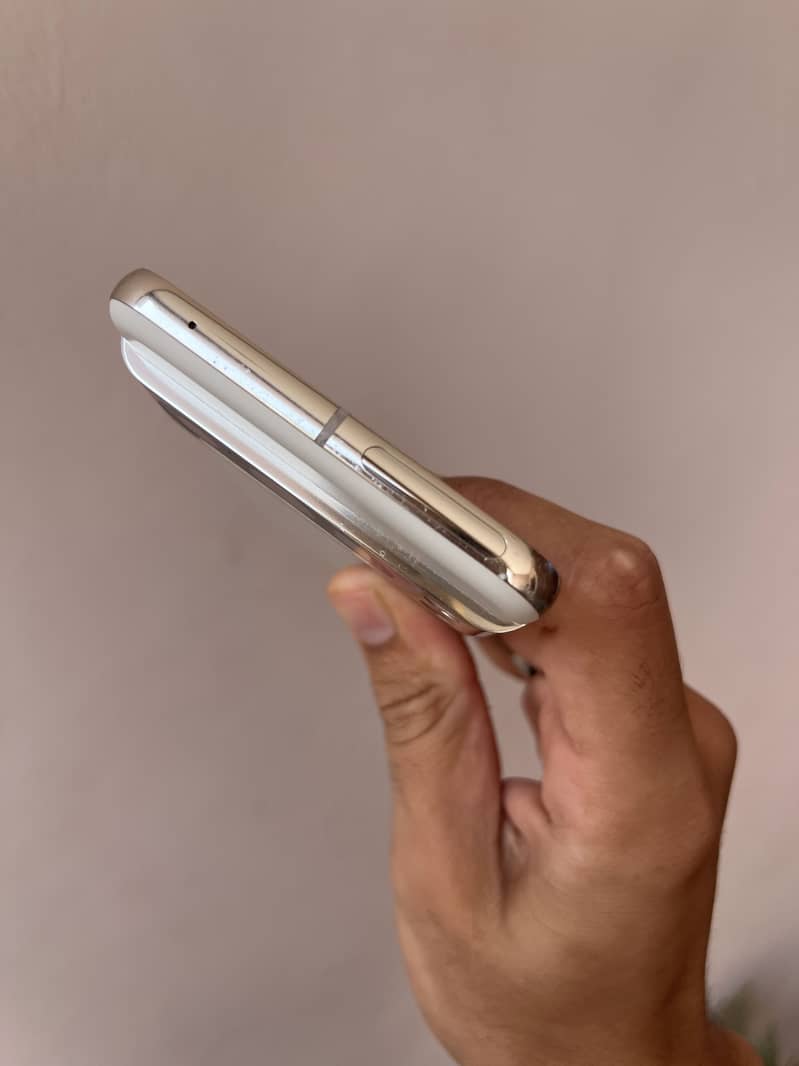 Google Pixel 8 Pro 4