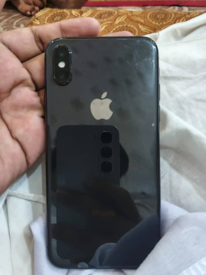 Apple iPhone X 3