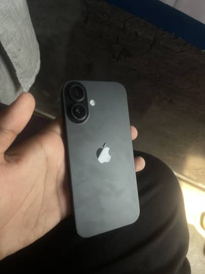 Apple iPhone 16