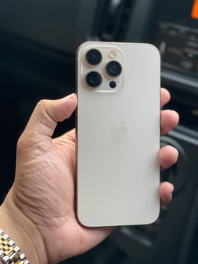 Apple iPhone 16 Pro Max