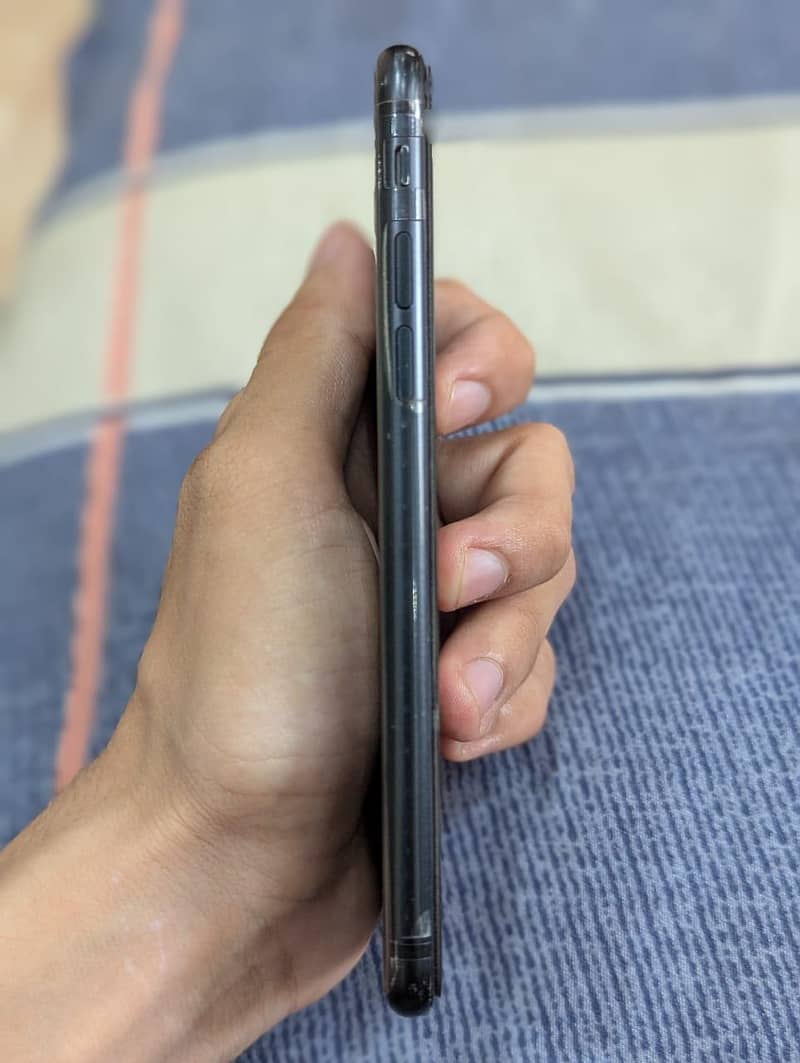 iPhone SE 2 generation 1