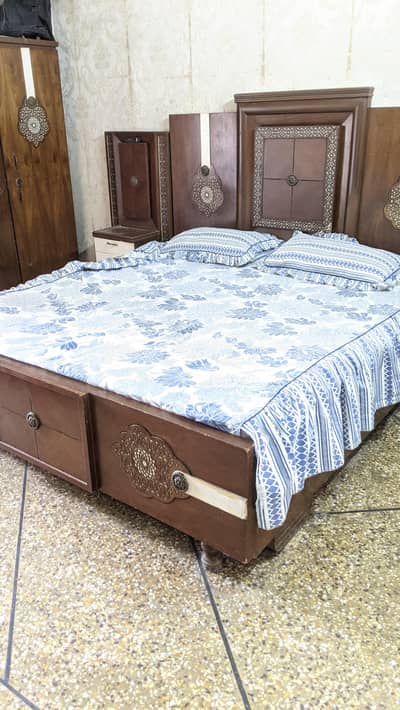 Bedroom set | Furniture | Sheesham patex