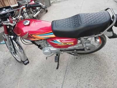 Honda 125 bike new look 10by10 applied for 25/26 new new 03256000279