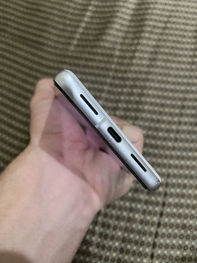 Google Pixel 7 2