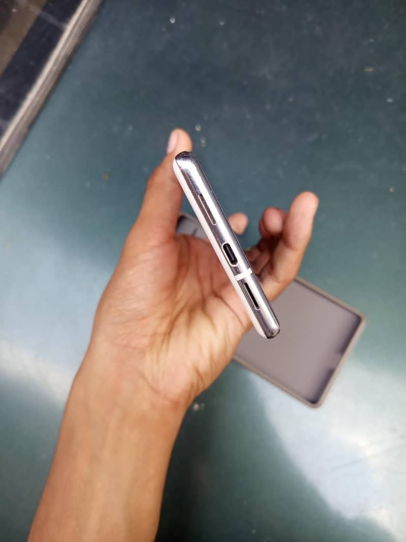 Google Pixel 6 Pro 4