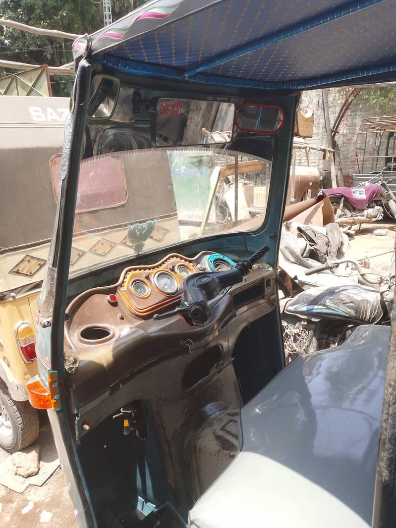 Unique Rickshaw 3