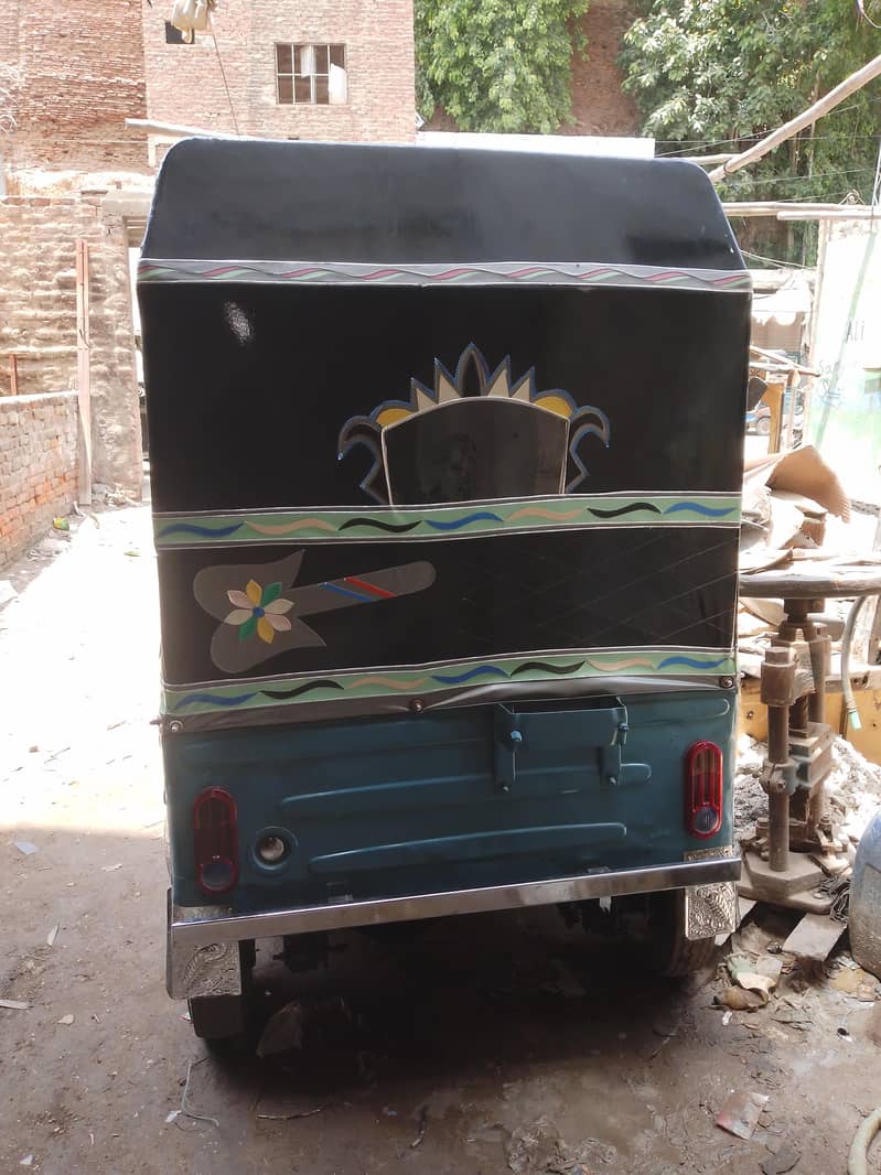 Unique Rickshaw 7