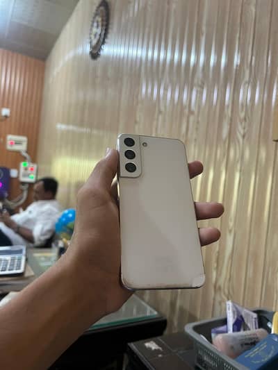 Samsung Mobile S22