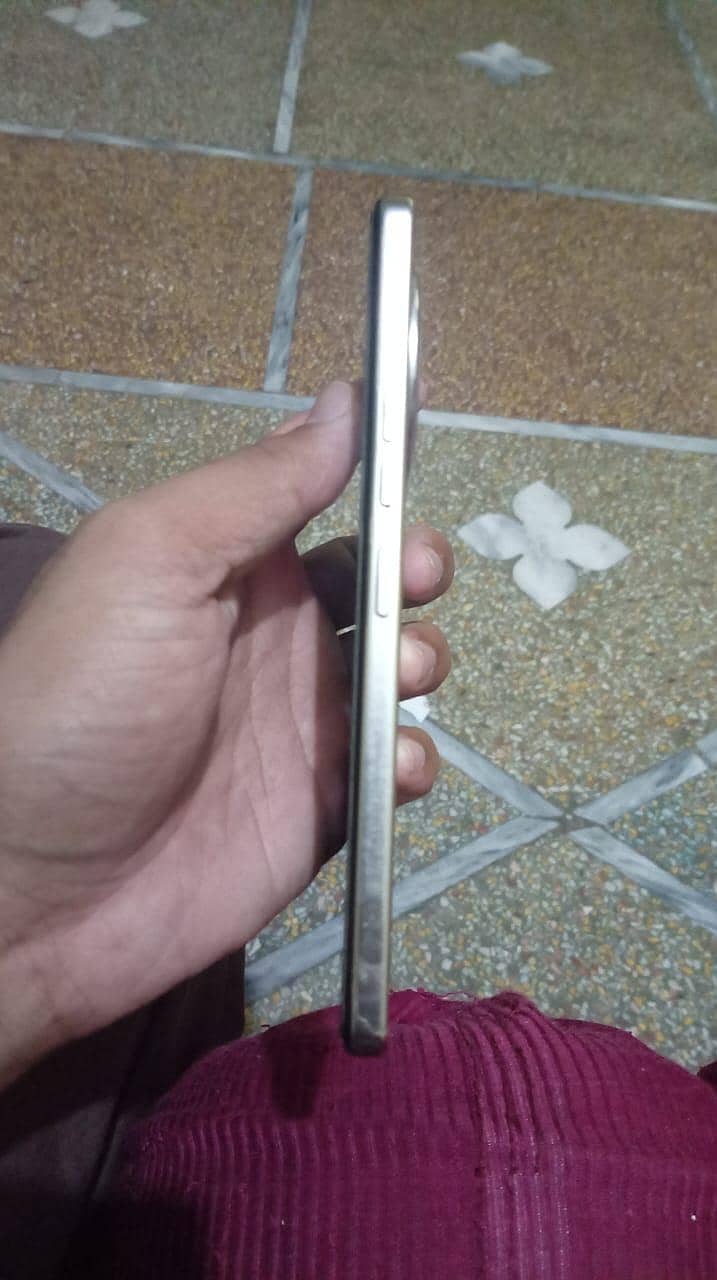 Tecno CAMON 30S 1