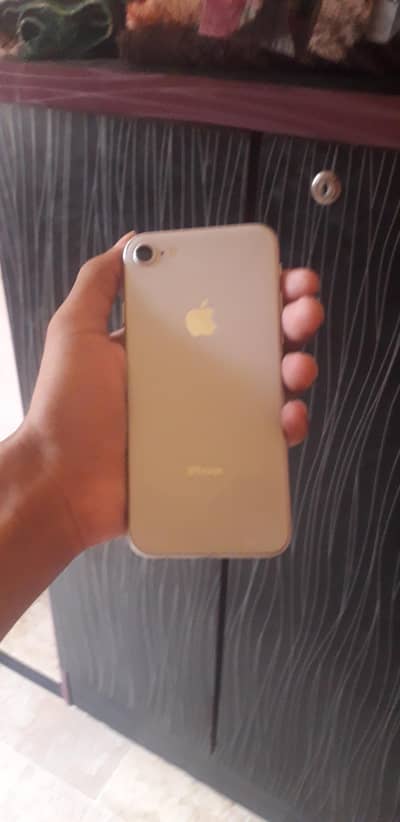 Apple iPhone 8