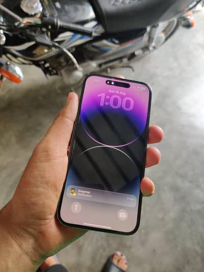 iphone 14 pro max 256 GB . Esim colour beep purple bettery health 84%