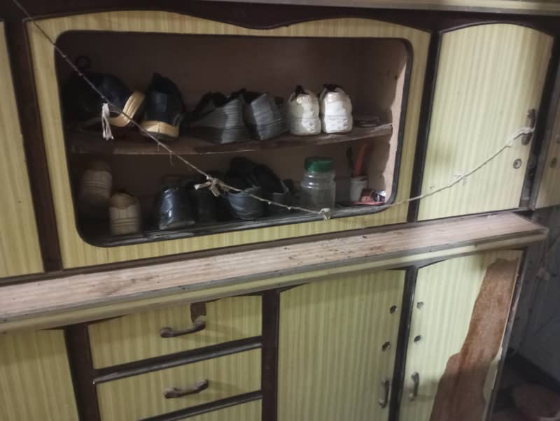 KITCHEN CABINETS LISTING 3