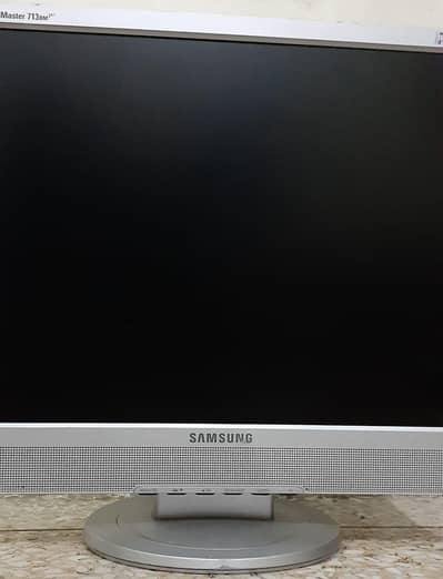 Samsung SyncMaster 713BM Plus 75Hz LCD Monitor 