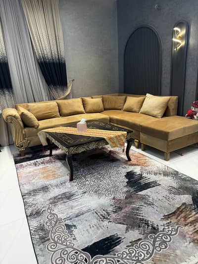 L-Shaped Golden Sofa Set | 7 seater | Almost new