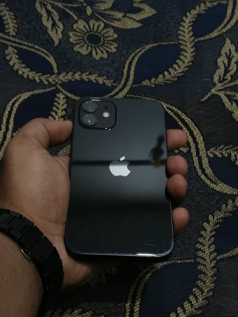Apple iPhone 12 0