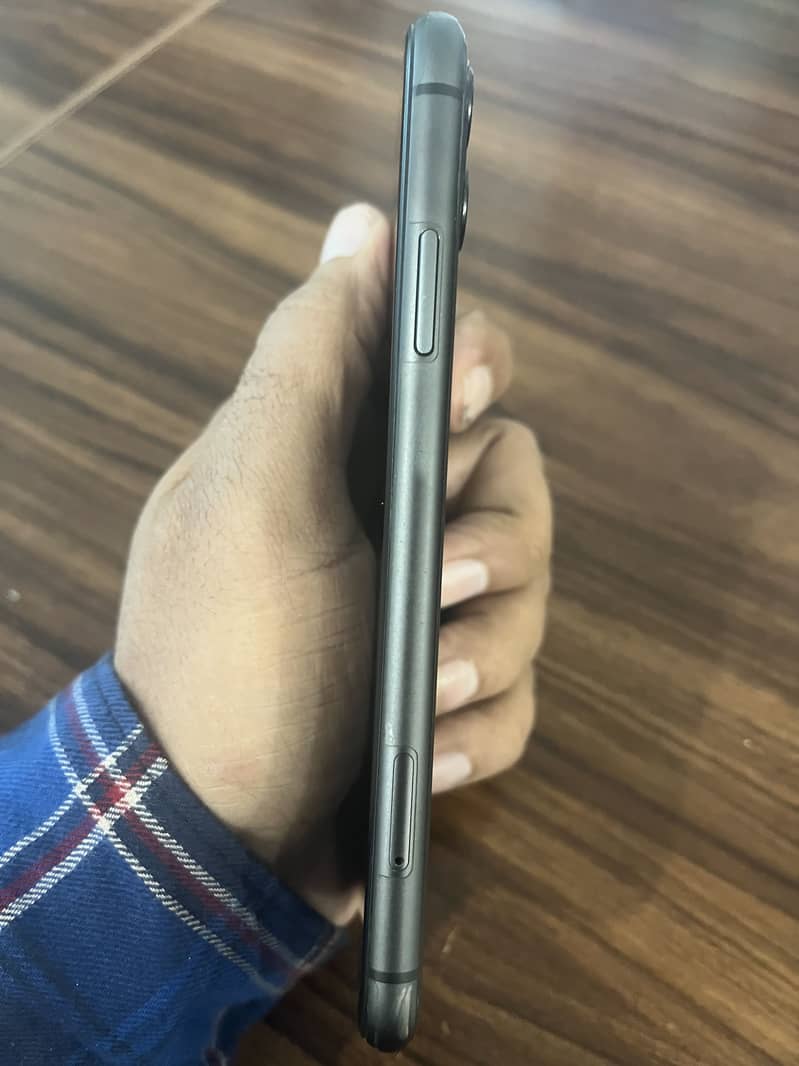 Apple iPhone 11 5