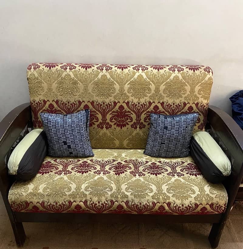 2 seater sofa 1