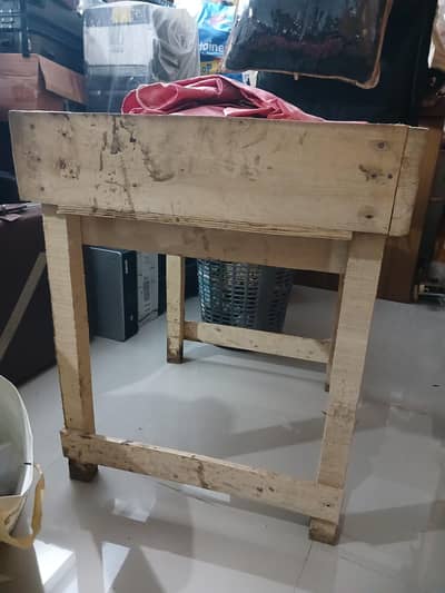Wooden Khurli / Janwaron Ki Lakri Ki Khurli