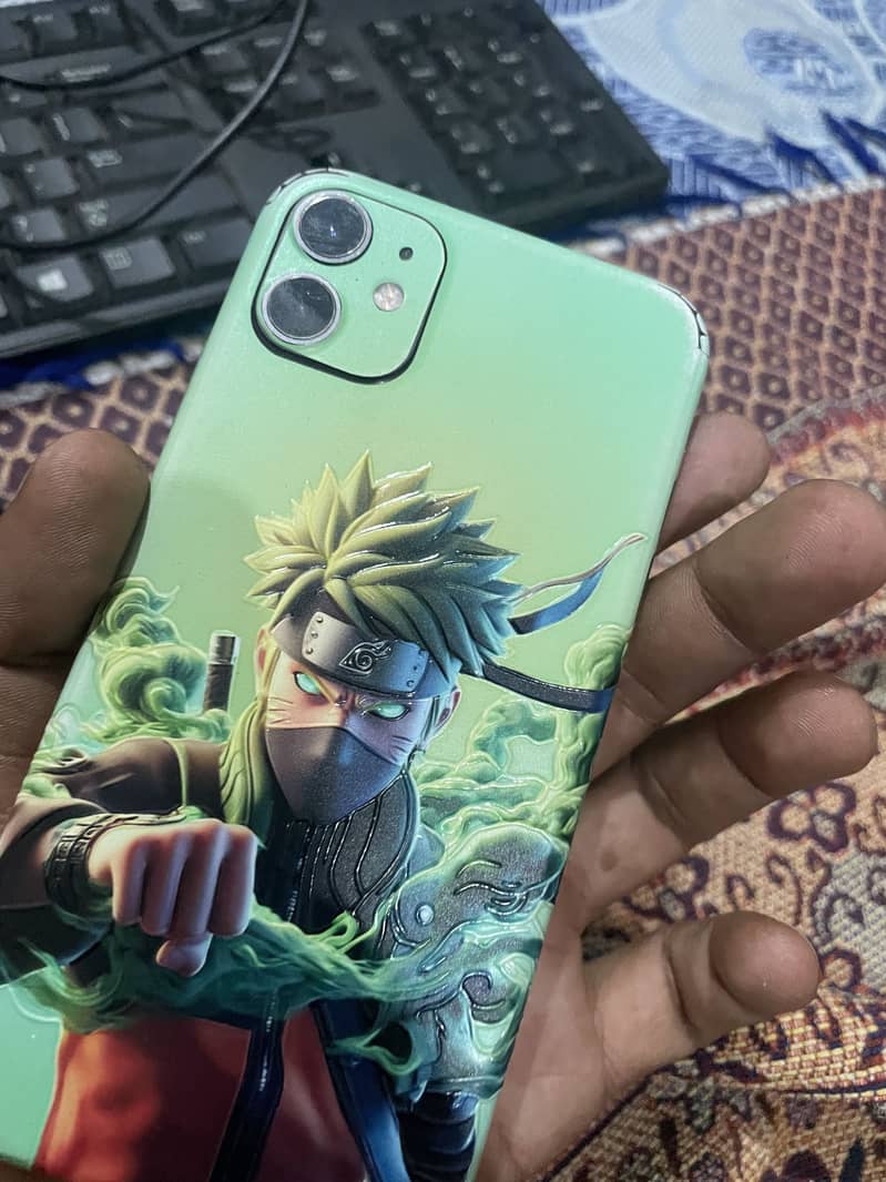 iPhone 11 4