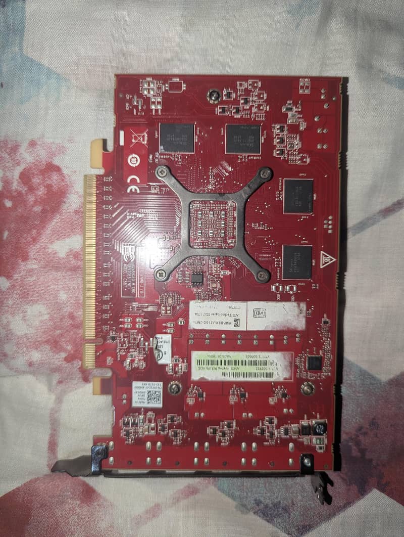 AMD FirePro W5100 1