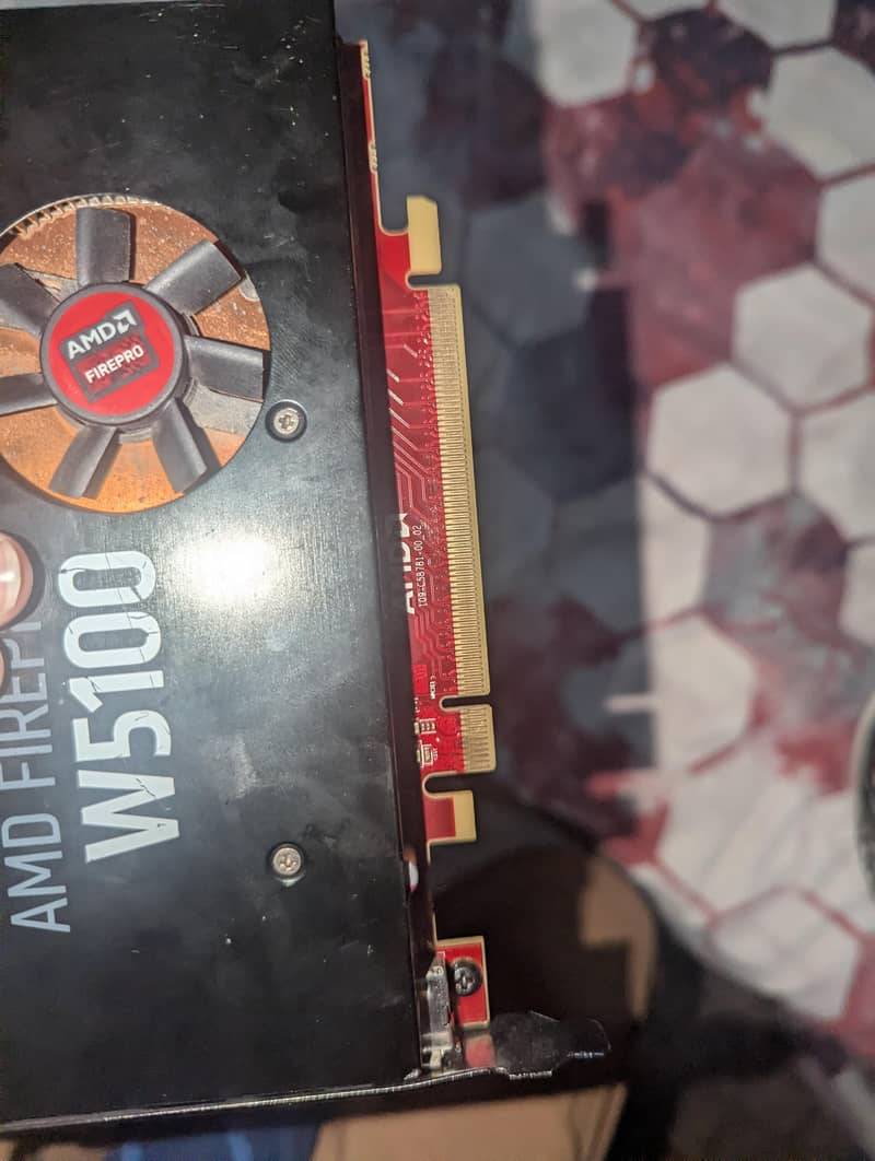 AMD FirePro W5100 3