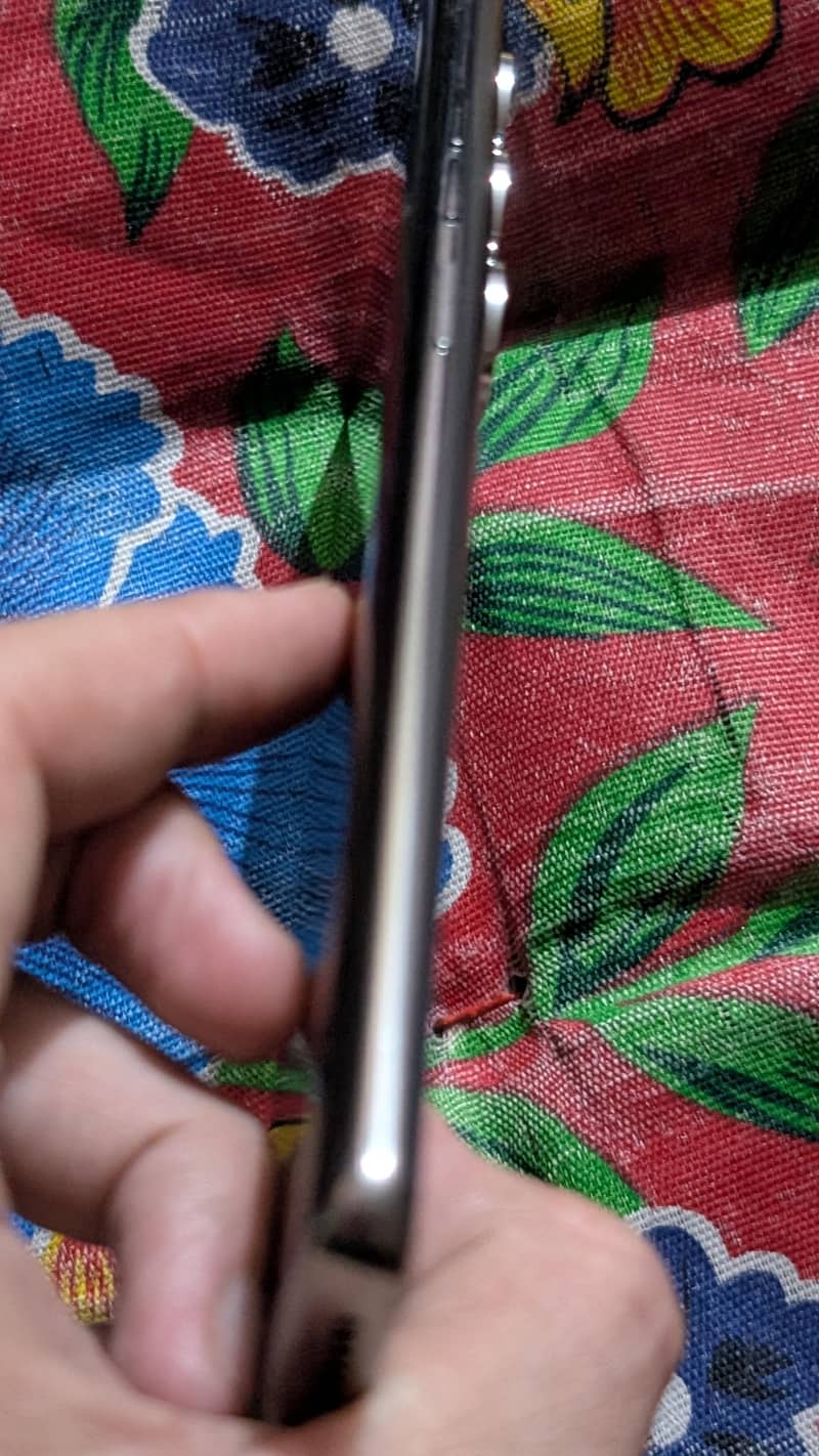 Tecno CAMON 40 Pro 1