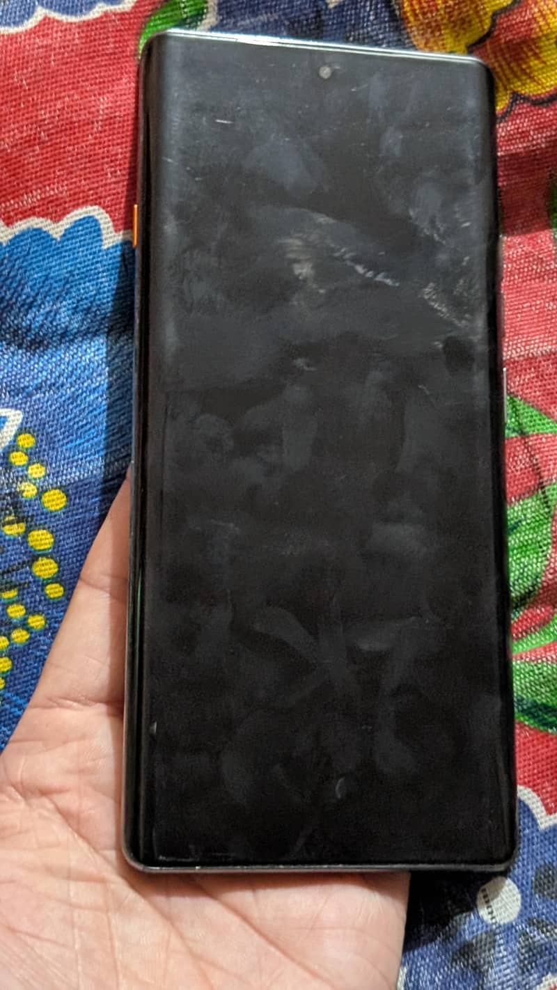 Tecno CAMON 40 Pro 4