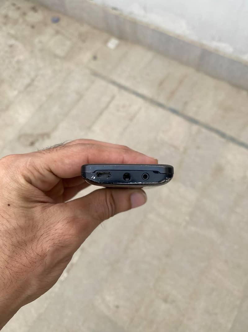 Nokia C3-01 3