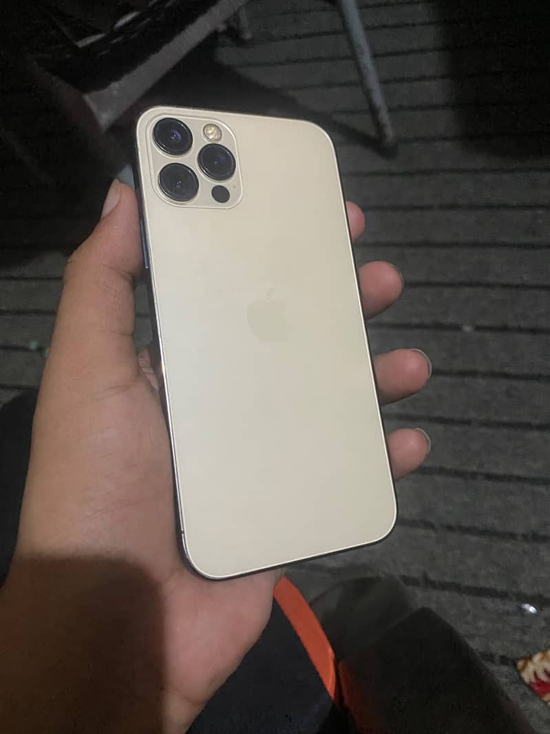 Apple iPhone 12 pro 2