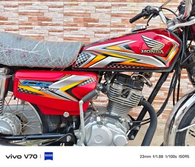 Honda CG25. Punjab register. O3O8-56-88-797.