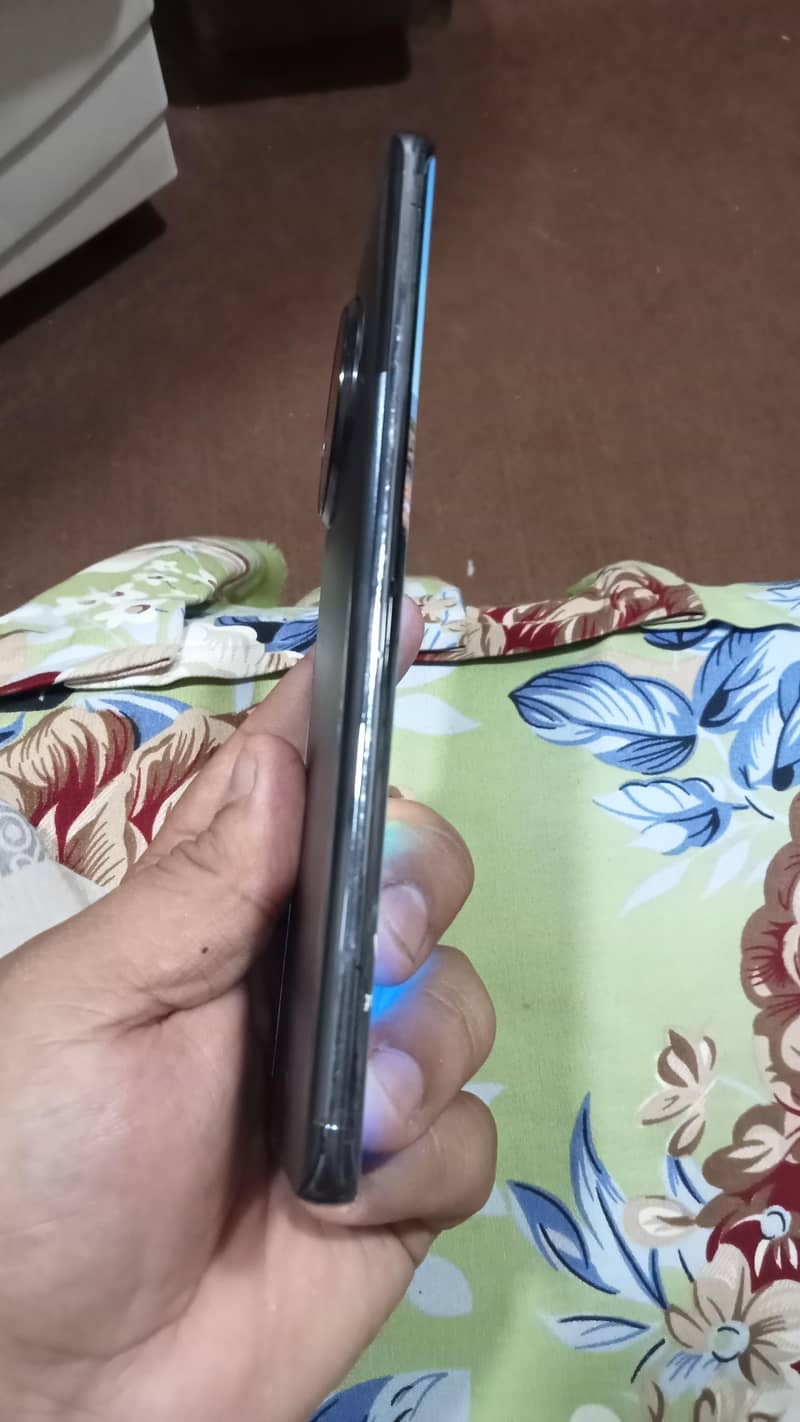Tecno Spark 20 Pro Plus 2