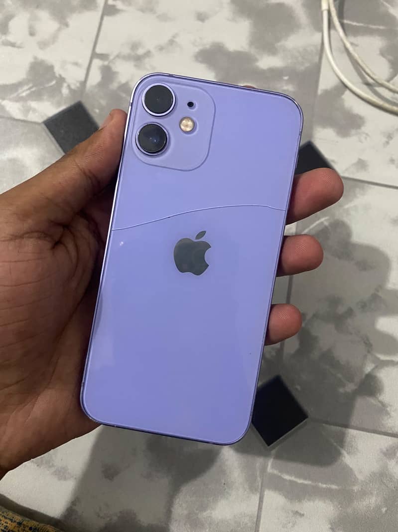 iphone 12 mini 4
