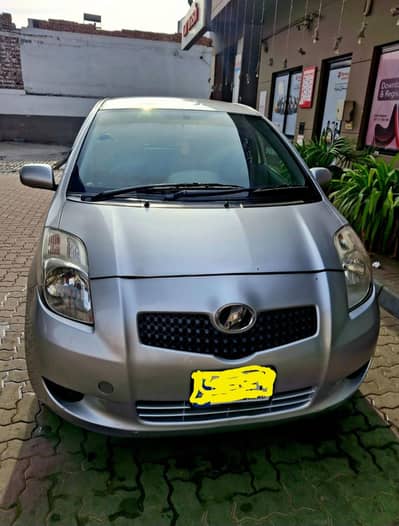 Toyota Vitz 2012