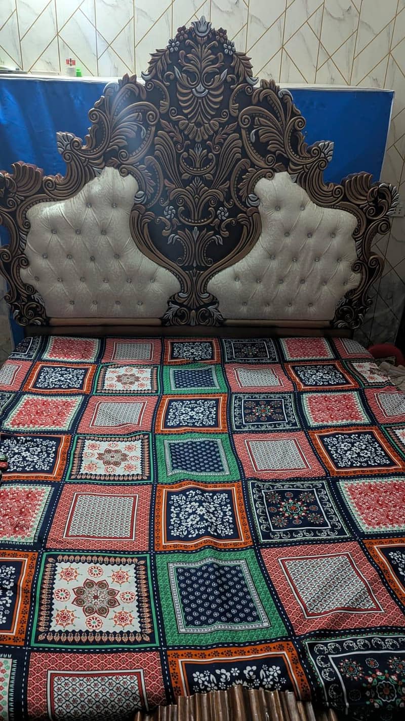 Bed table 1