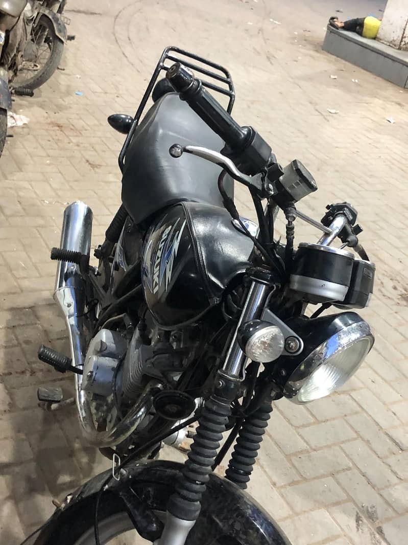 SUZUKI GS 150 1