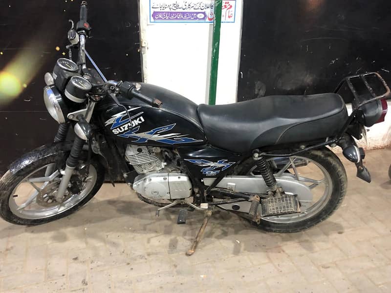 SUZUKI GS 150 4