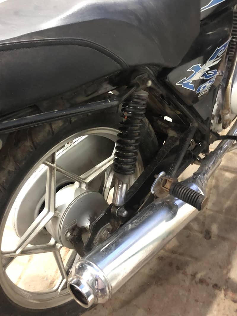 SUZUKI GS 150 5