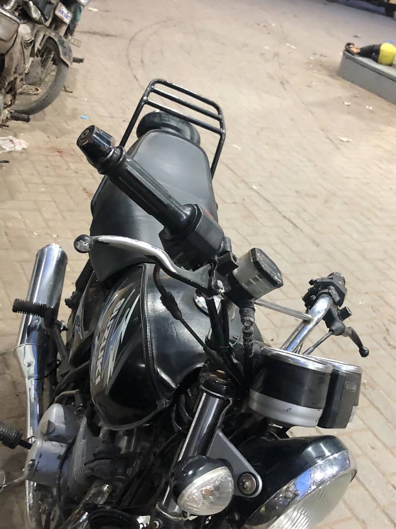SUZUKI GS 150 9