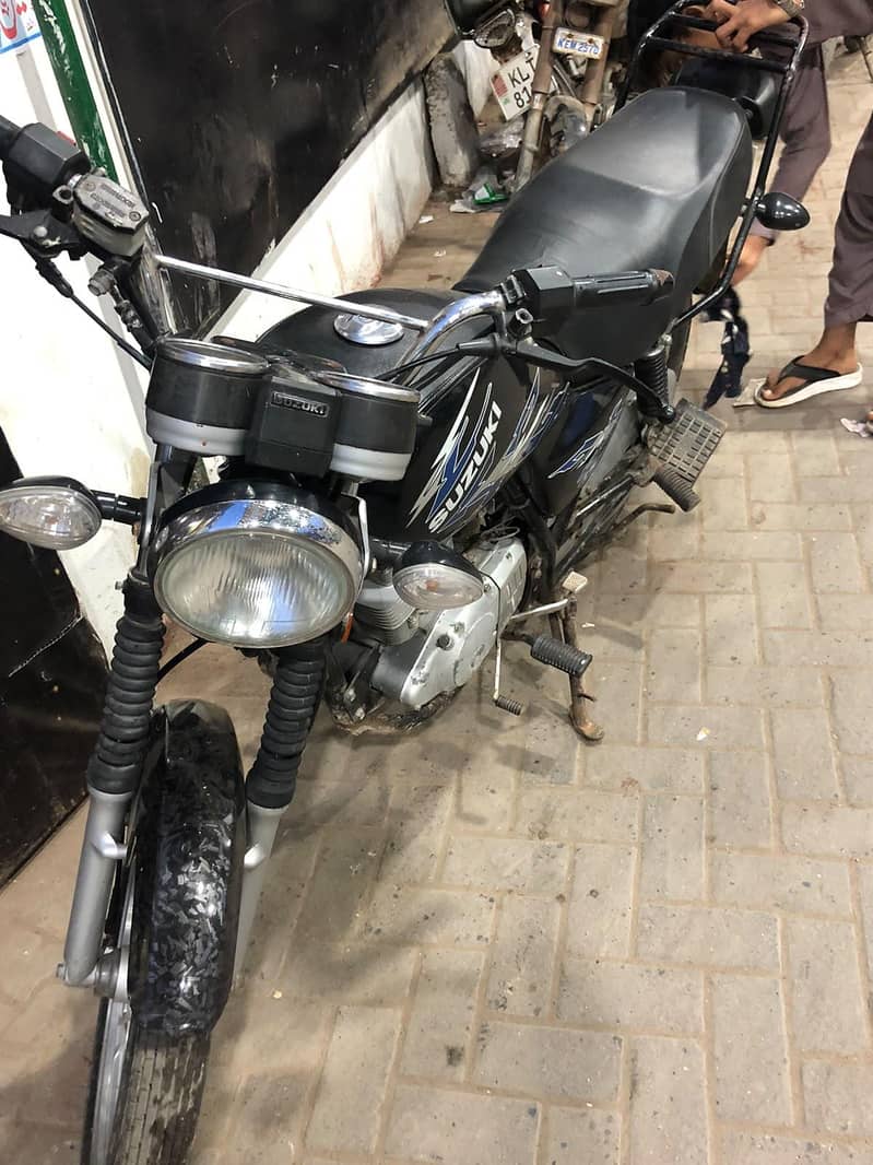 SUZUKI GS 150 10