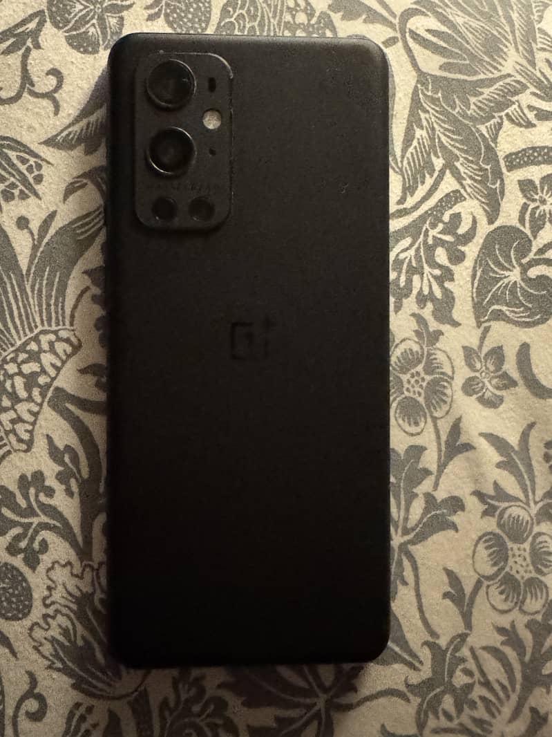 One Plus 9 Pro / 256GB 0