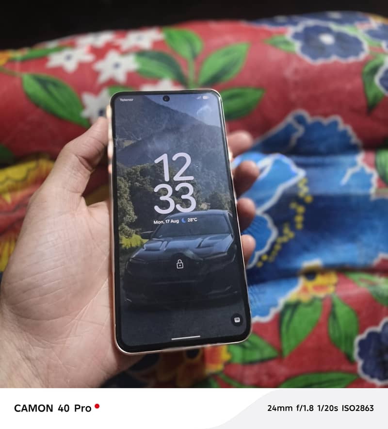 Google Pixel 8 2