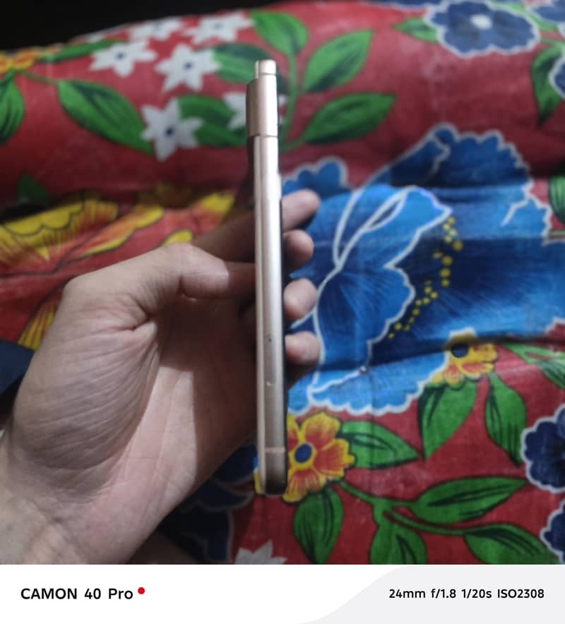 Google Pixel 8 3