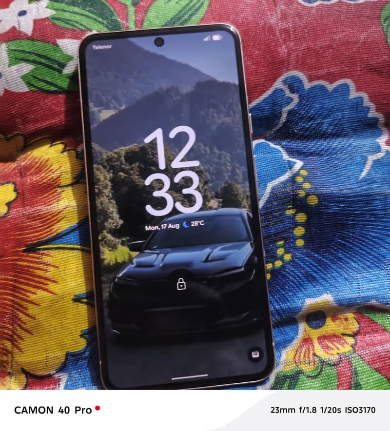 Google Pixel 8 5