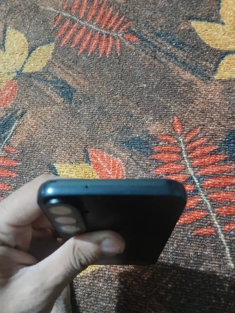 Samsung Mobile A14 8