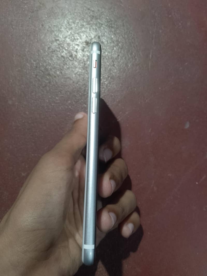 Apple iPhone SE 4