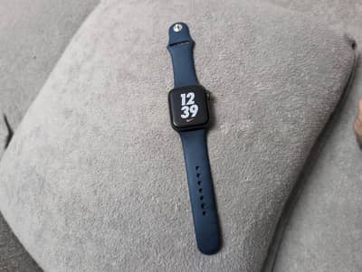 Apple Watch Series 5 - 44mm